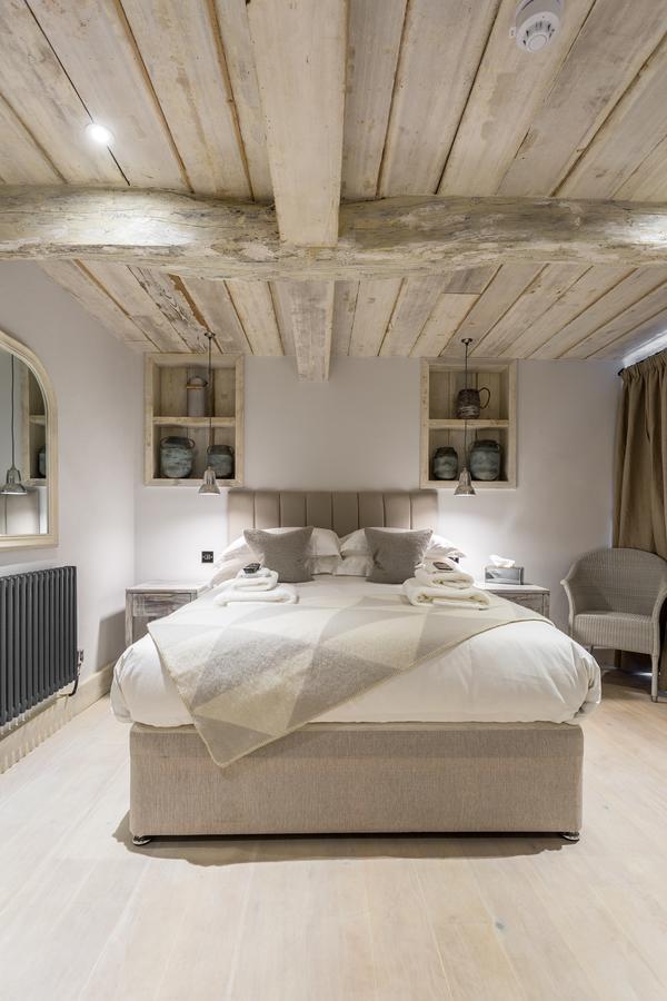 Inn The Cow Dalbury 4*